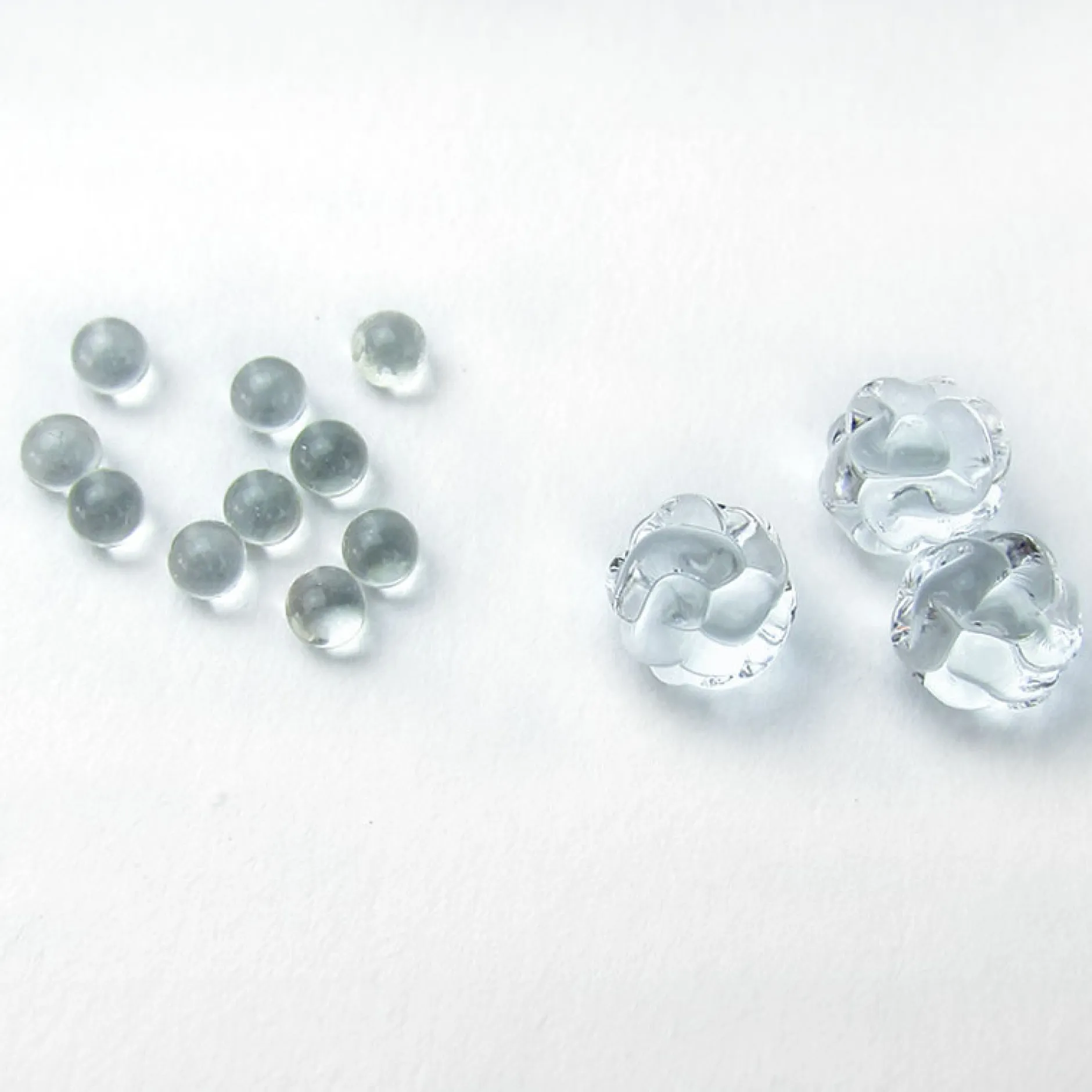 Hagemann Experimentier-Set Faszinierende Materialeigenschaften 1 (31-tlg.)
